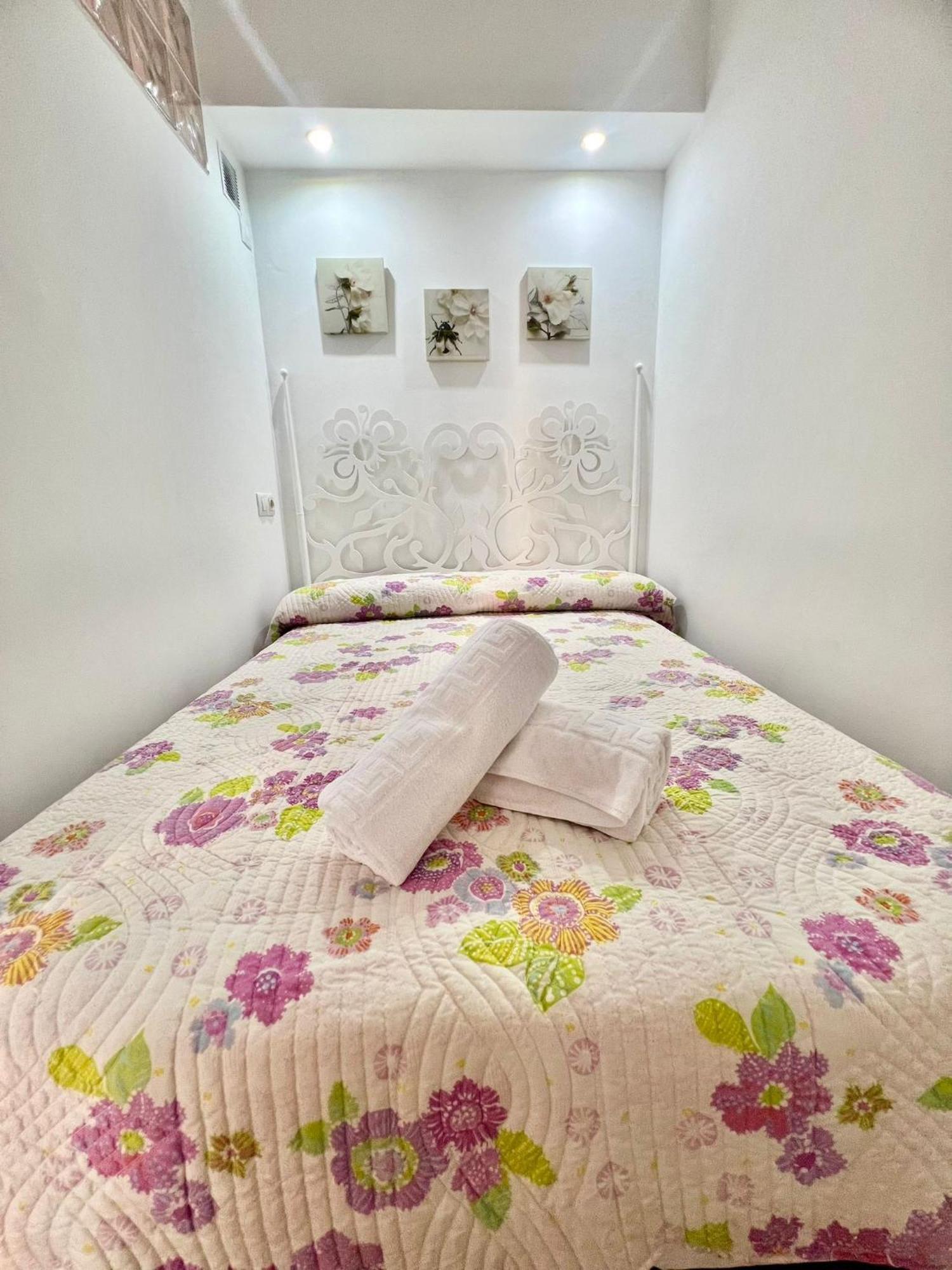 Apartamento Aguila, Arroyo De La Miel, เบนัลมาเดนา ภายนอก รูปภาพ