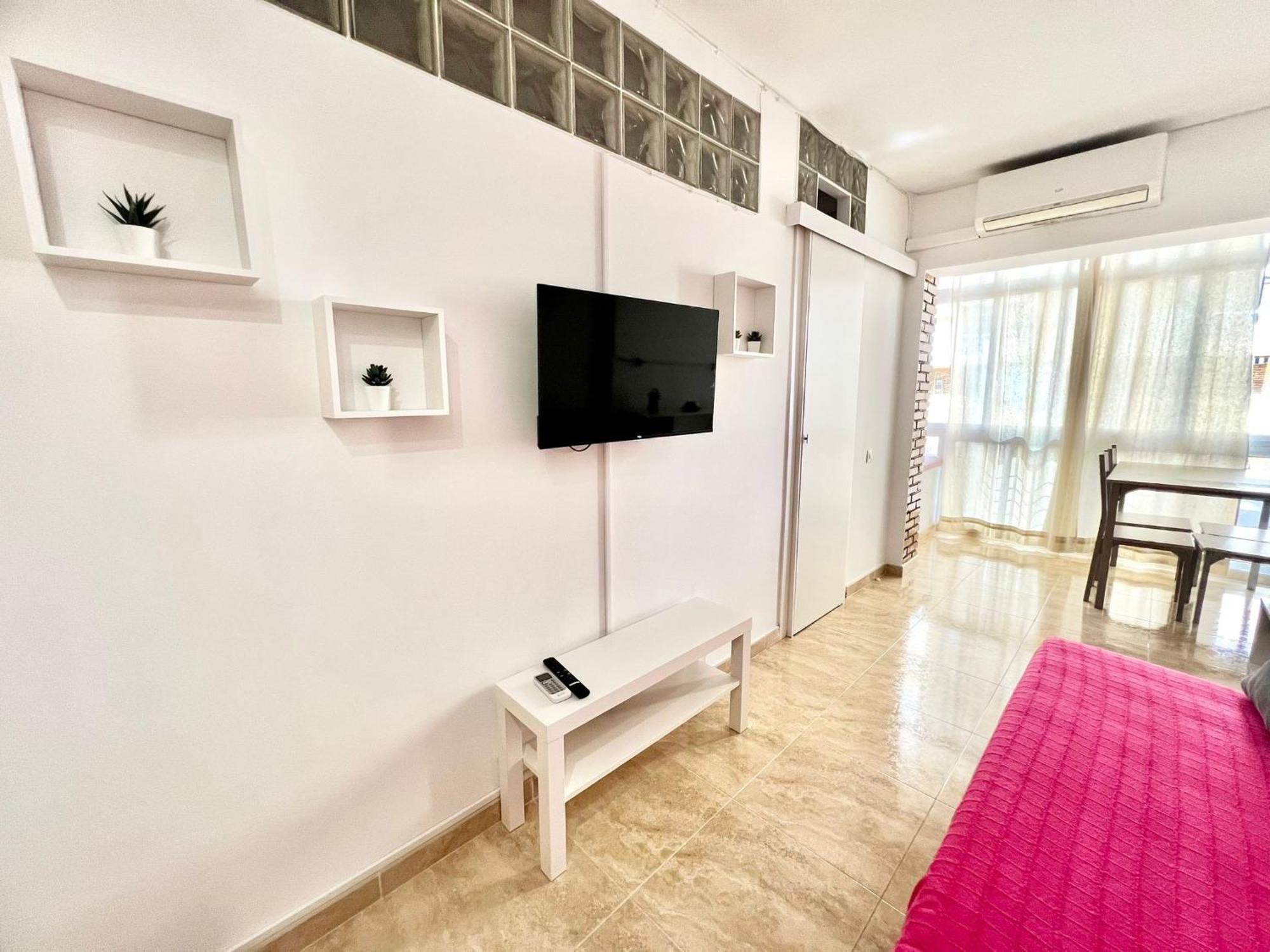 Apartamento Aguila, Arroyo De La Miel, เบนัลมาเดนา ภายนอก รูปภาพ
