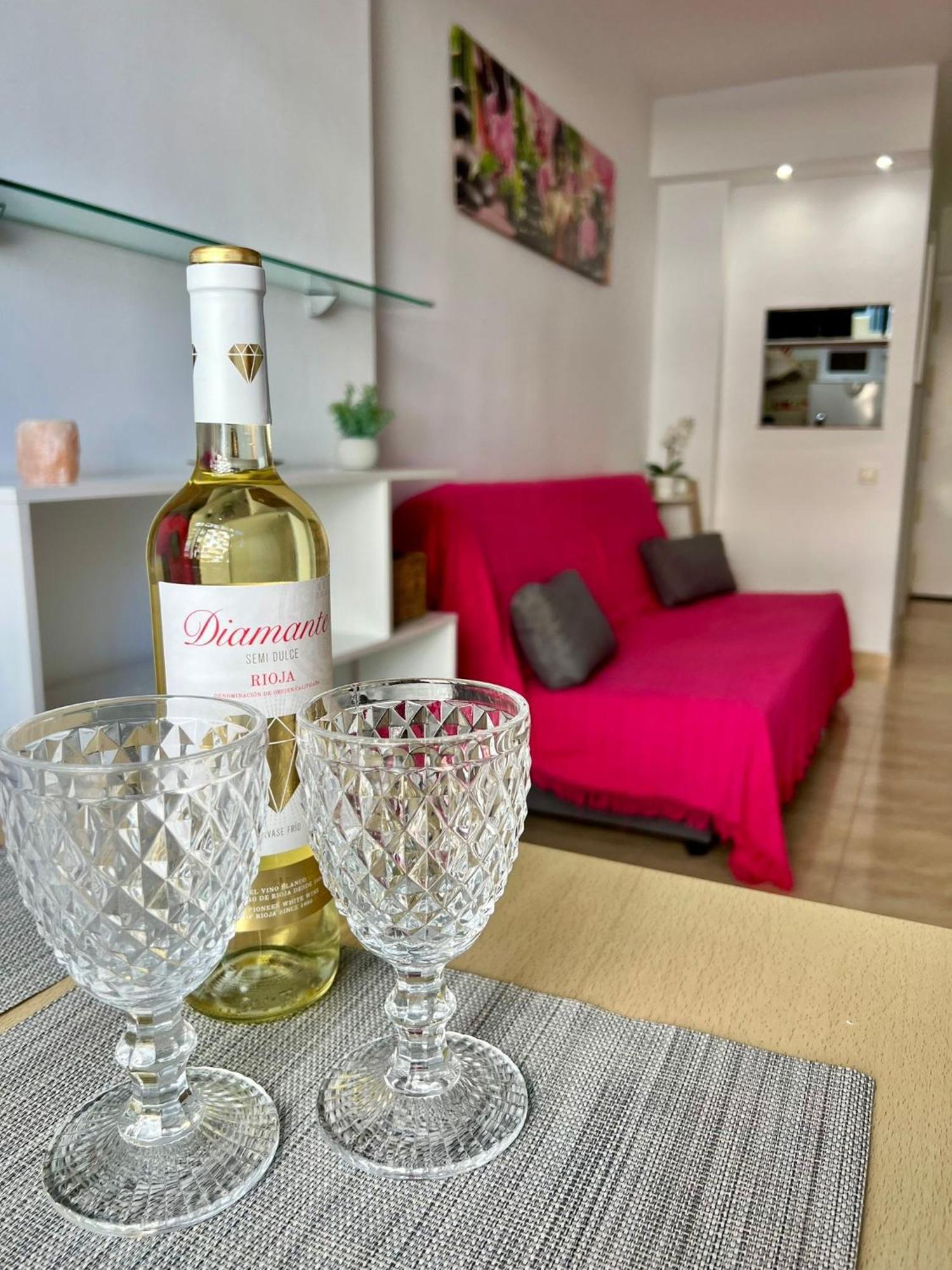 Apartamento Aguila, Arroyo De La Miel, เบนัลมาเดนา ภายนอก รูปภาพ